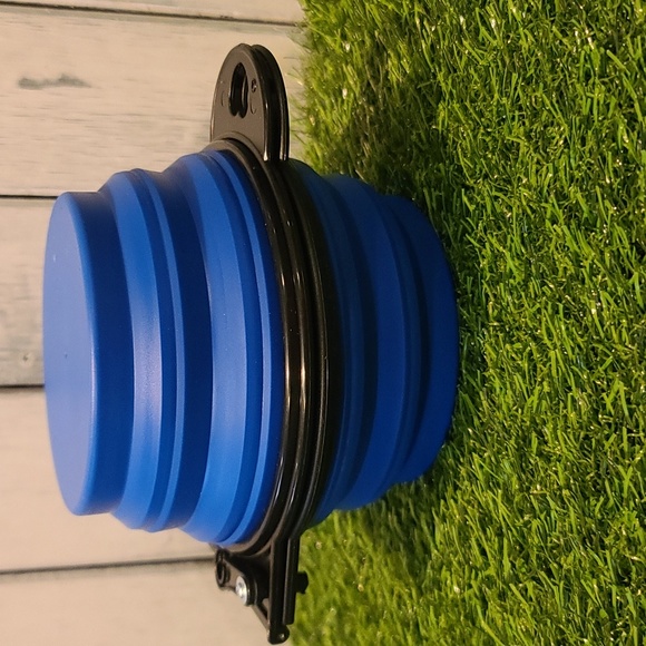 PET BOWL dual sided collapsing small pet travel bowl, asst colors *HP*HP* - Picture 10 of 13